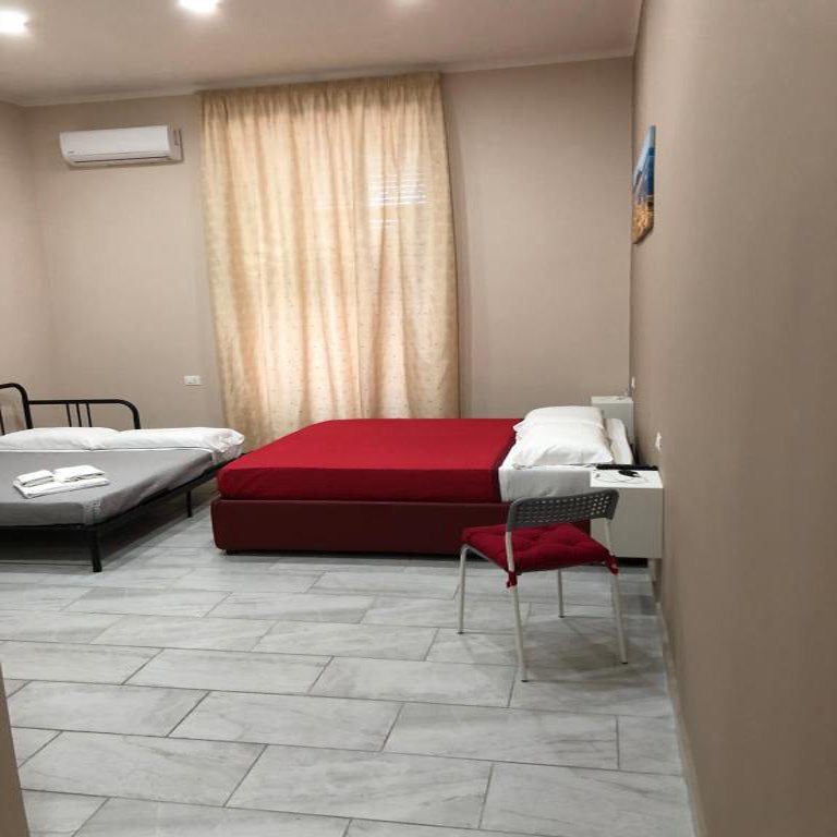 Camere Vesuvius Terminal B&B Family Room (1)